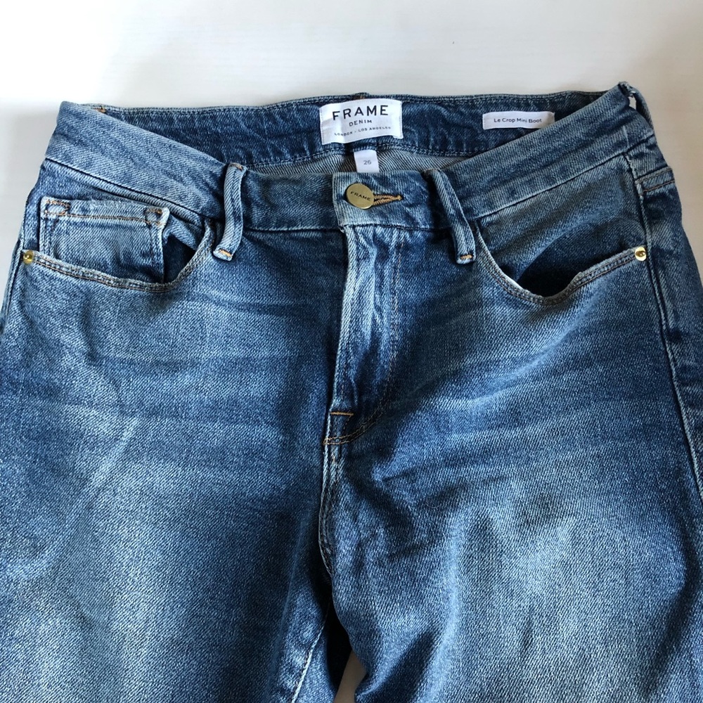 Frame “Le Crop Mini Boot” denim